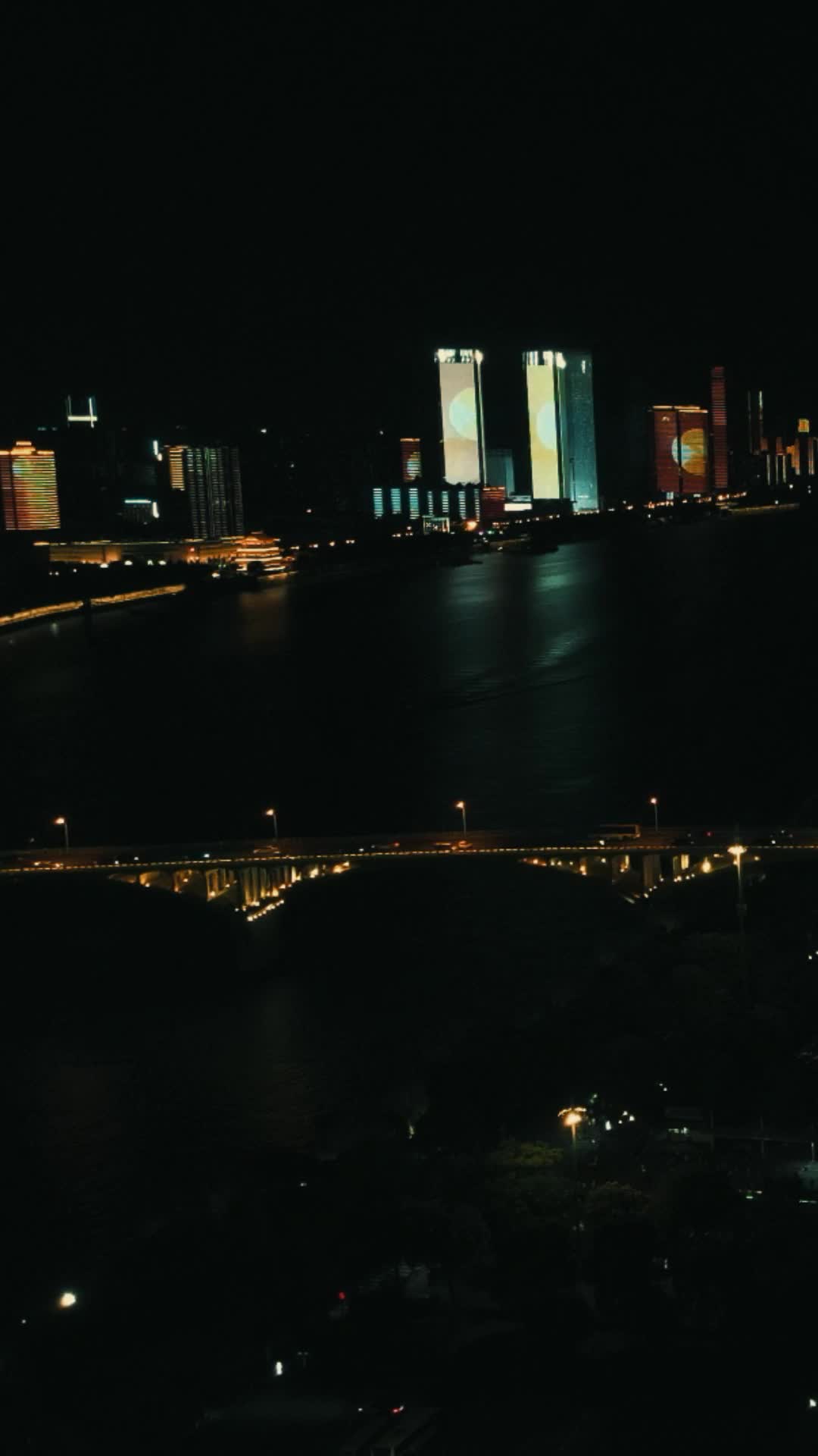 湖南长沙橘子洲夜景竖屏航拍视频的预览图
