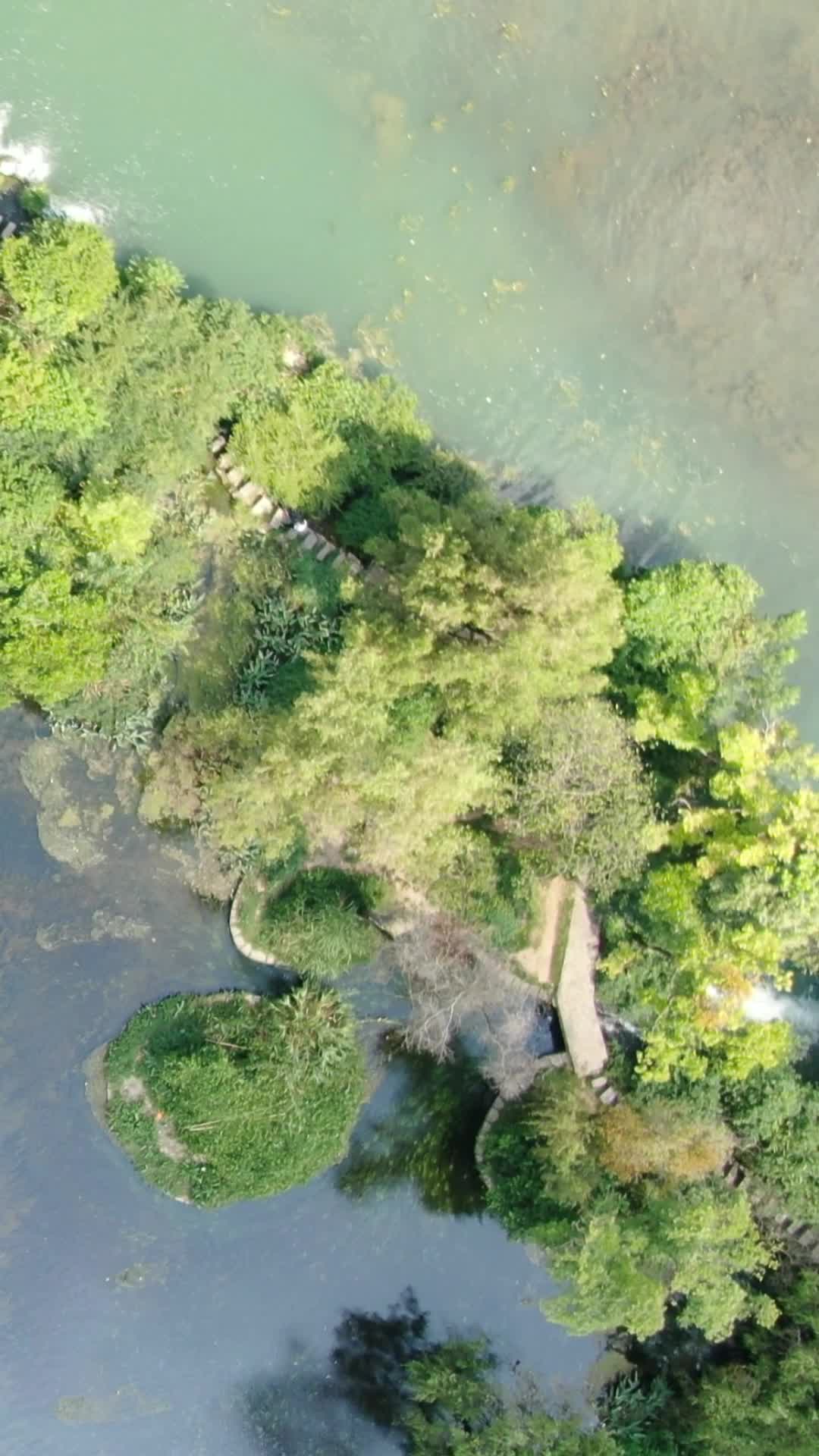 贵阳花溪公园花溪河航拍视频的预览图