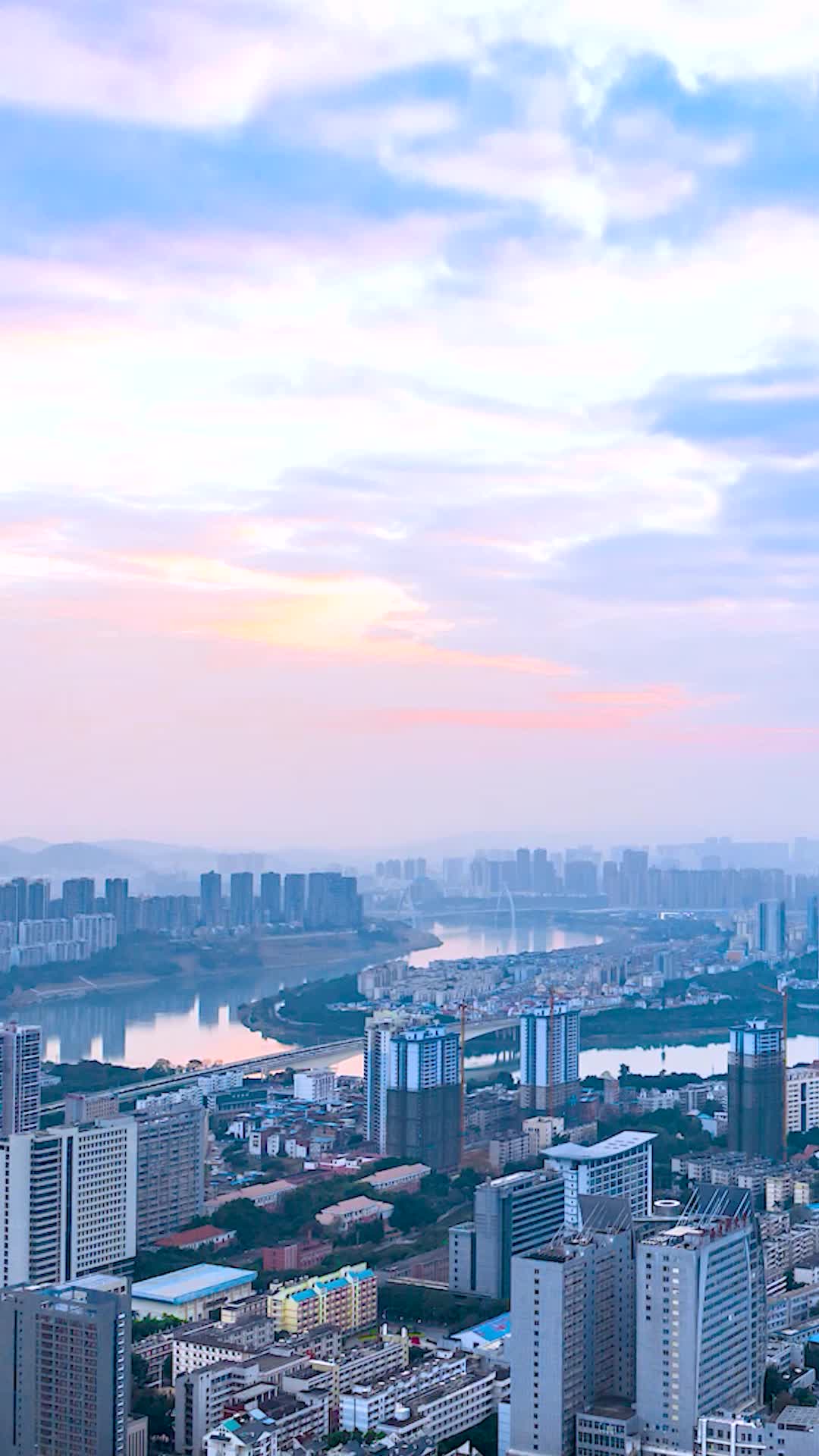 航拍南宁城市风光视频的预览图