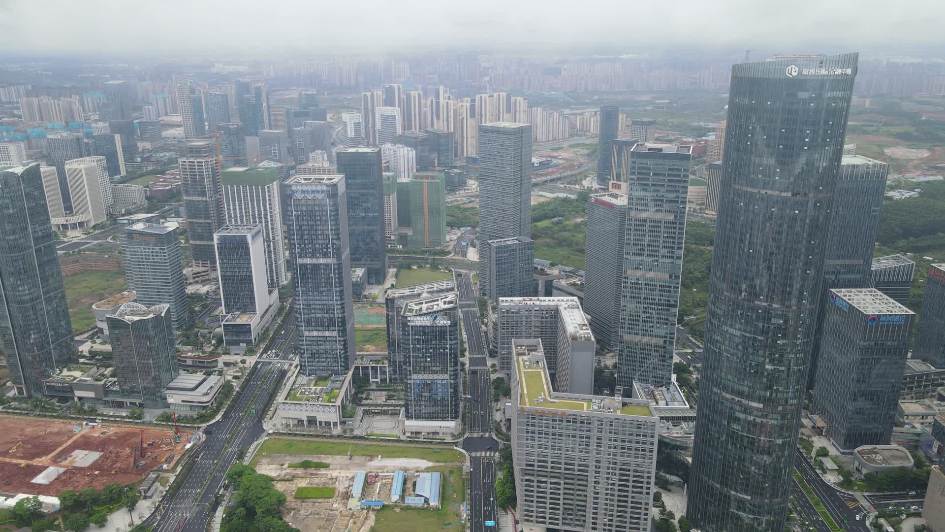 航拍广西南宁五象新区高楼建筑视频的预览图