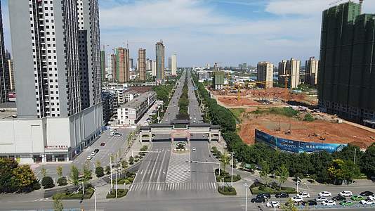 航拍湖北咸宁高新区发展视频的预览图