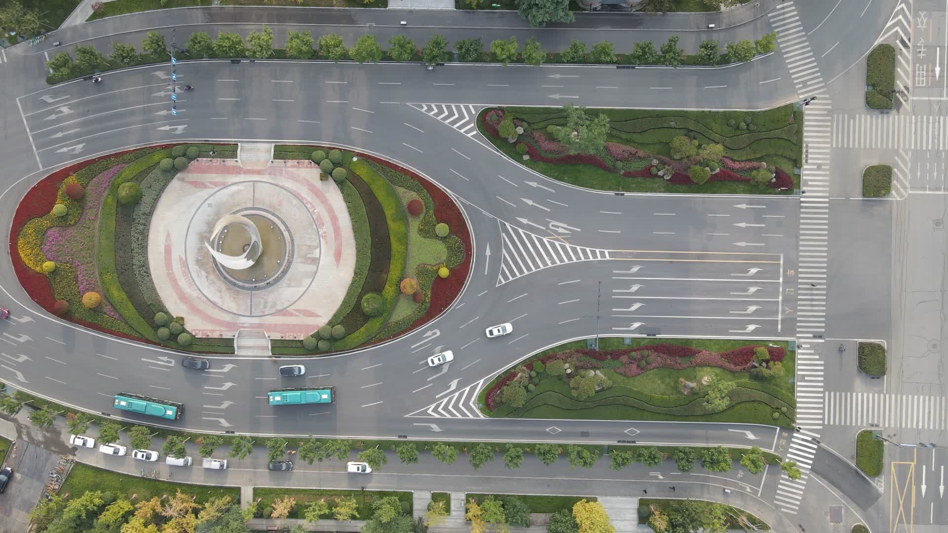 航拍山东济南国际会展中心济南高新区广场视频的预览图