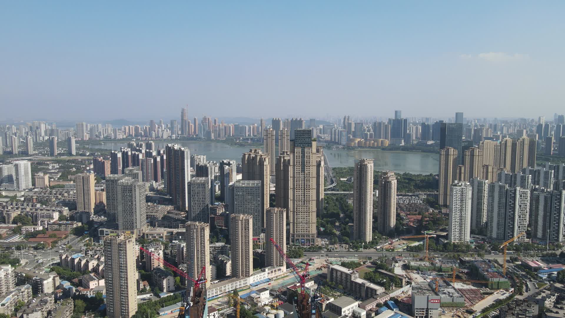 湖北武汉城市风光高楼建筑航拍视频的预览图