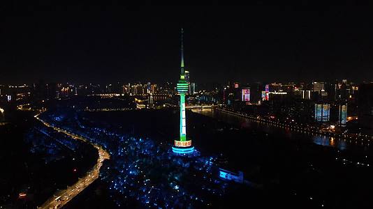 武汉龟山公园电视塔夜景航拍视频的预览图