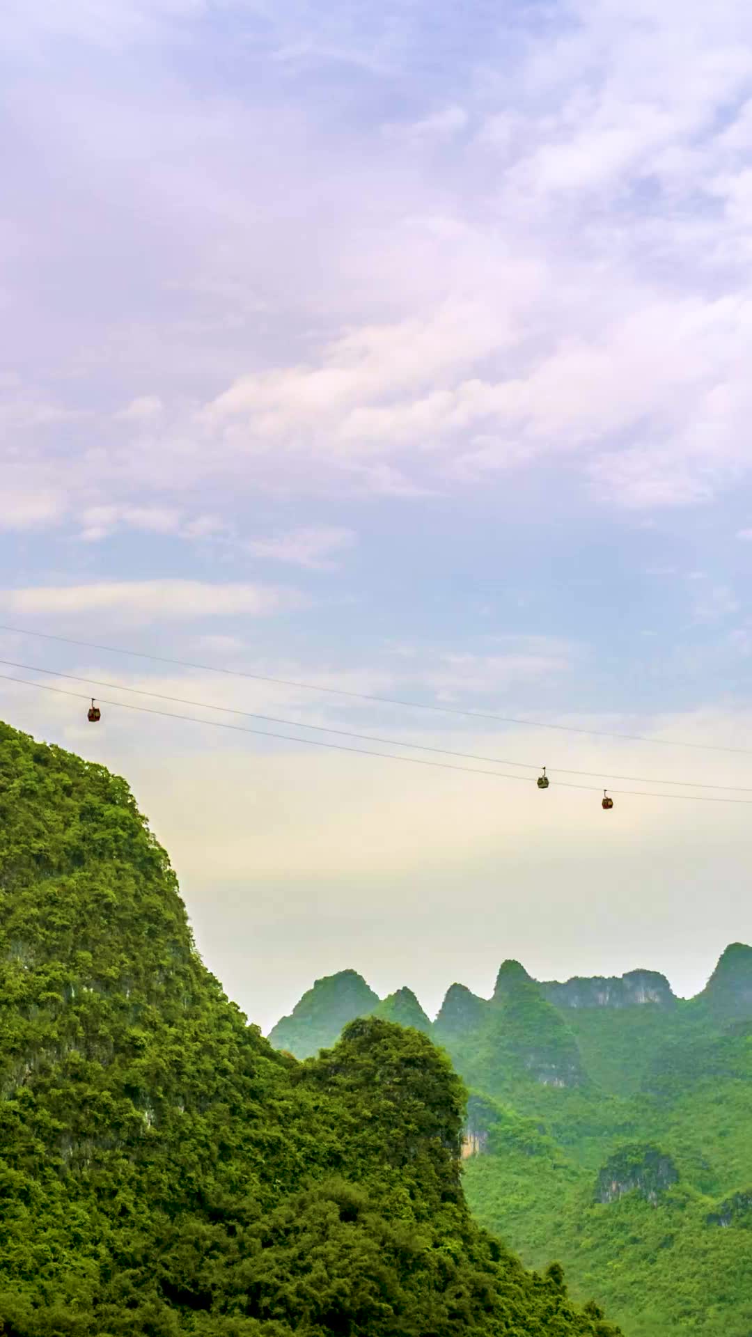 航拍桂林如意峰视频的预览图