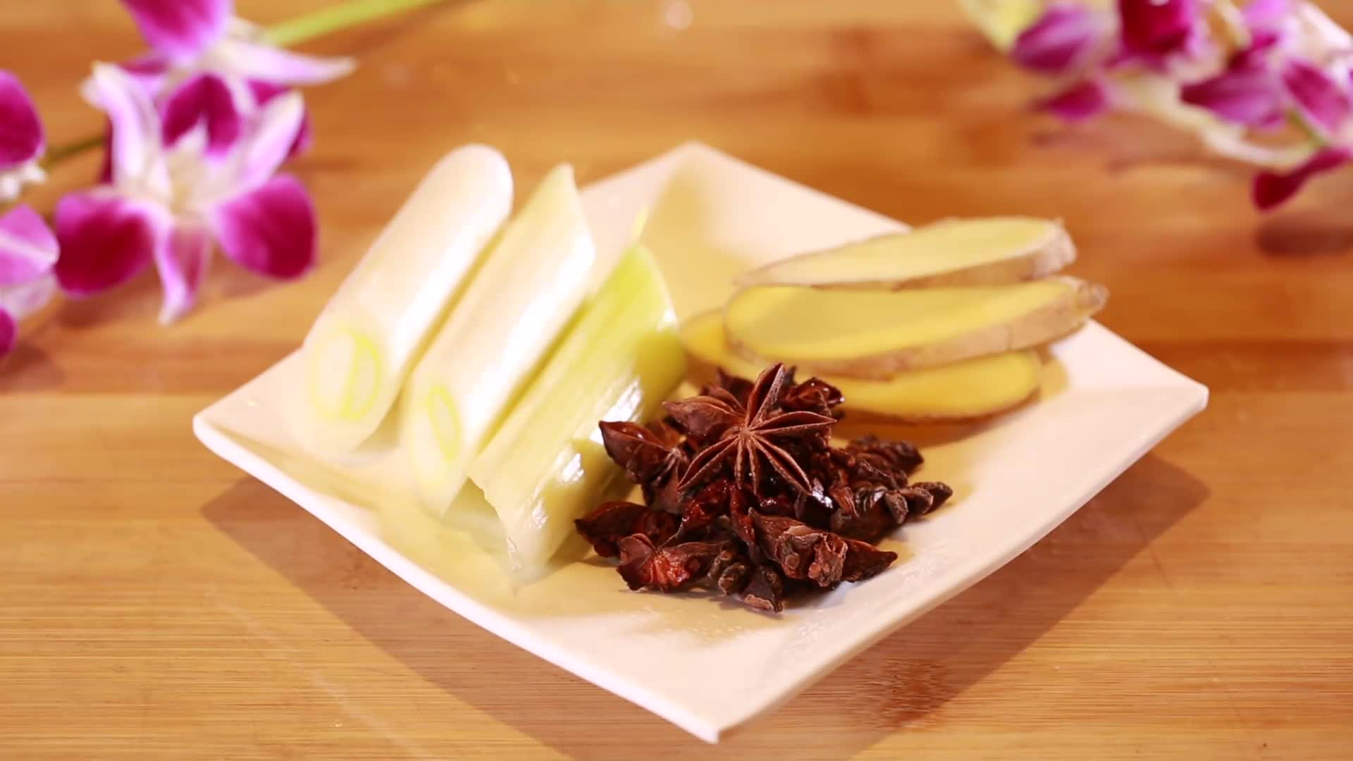 葱姜蒜八角大料炖肉香料视频的预览图