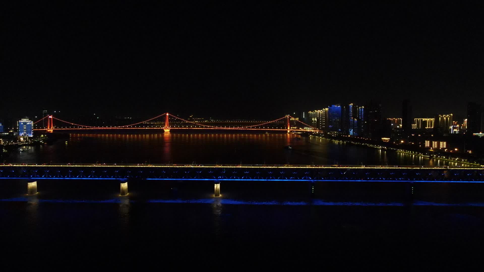 湖北武汉长江两岸夜景灯光秀航拍视频的预览图