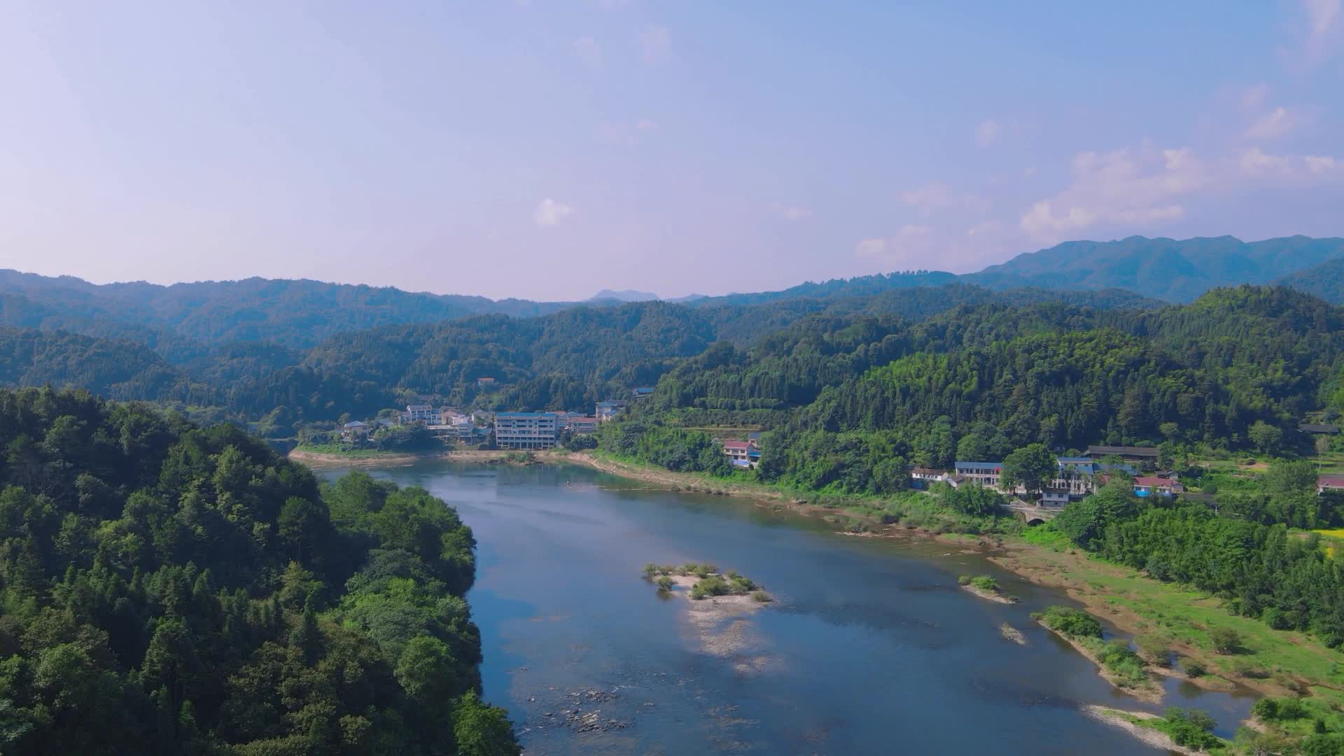 航拍祖国大海河山美丽乡村视频的预览图