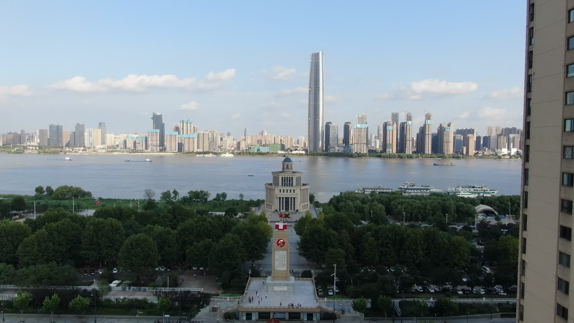 湖北武汉城市宣传片地标建筑航拍视频的预览图