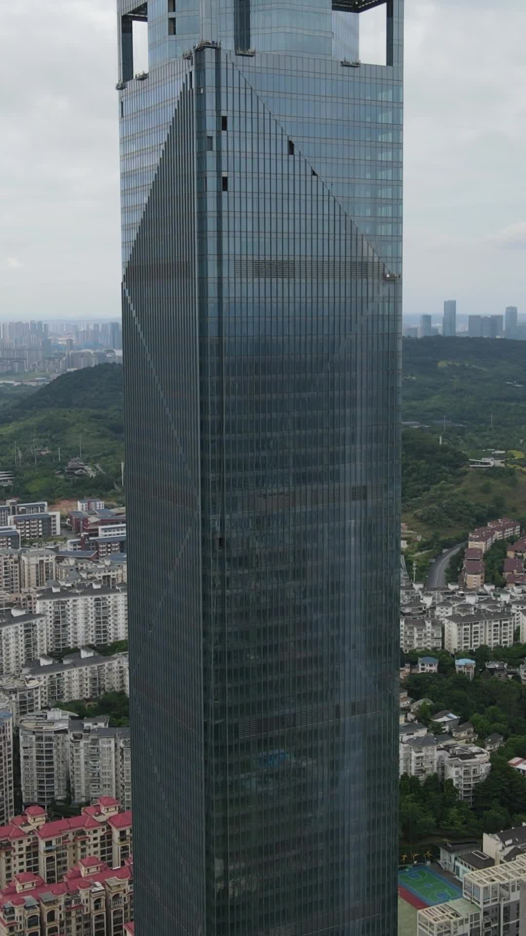 武汉城市风光竖屏航拍视频的预览图