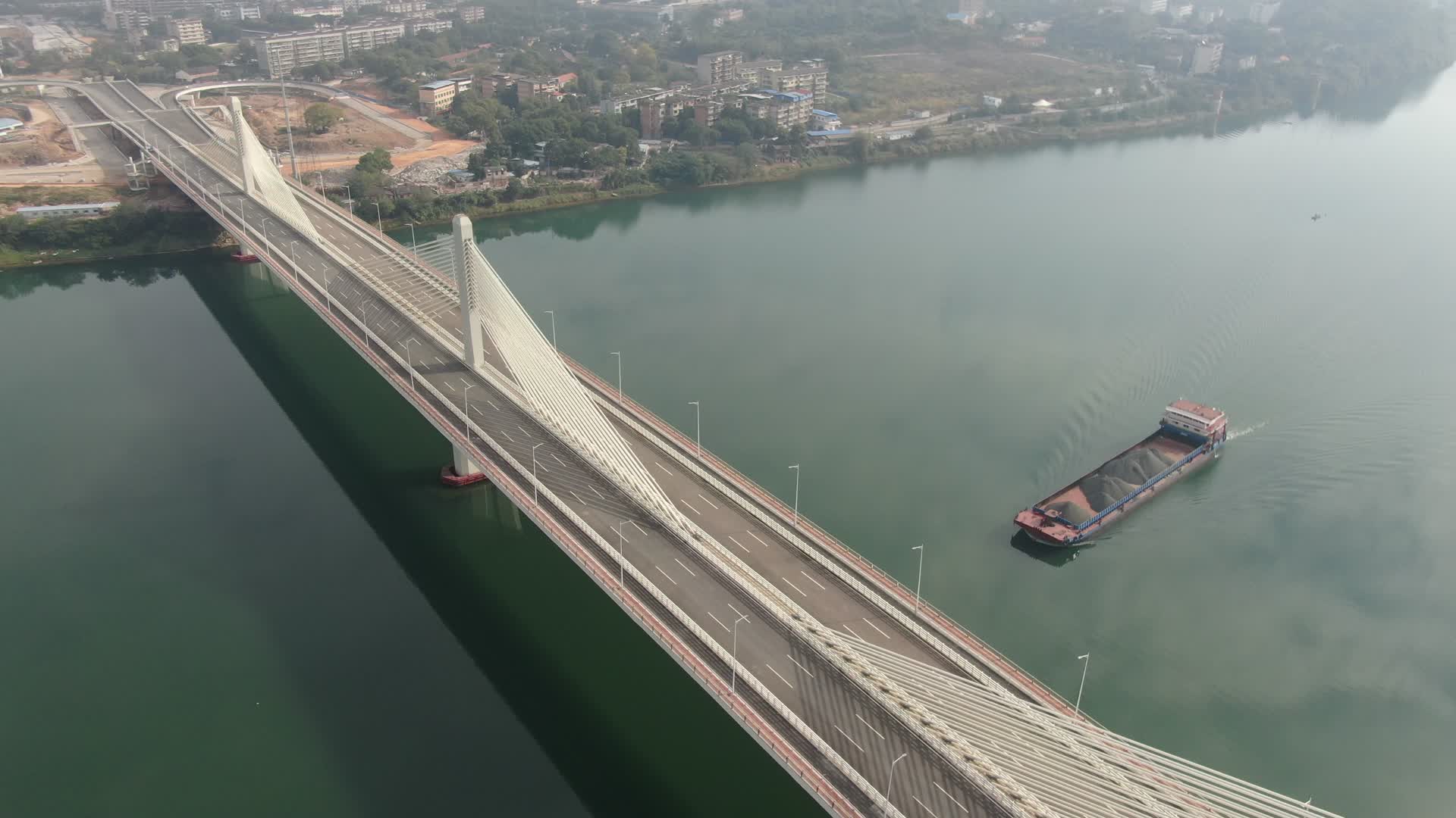 航拍湖南衡阳湘江大桥视频的预览图