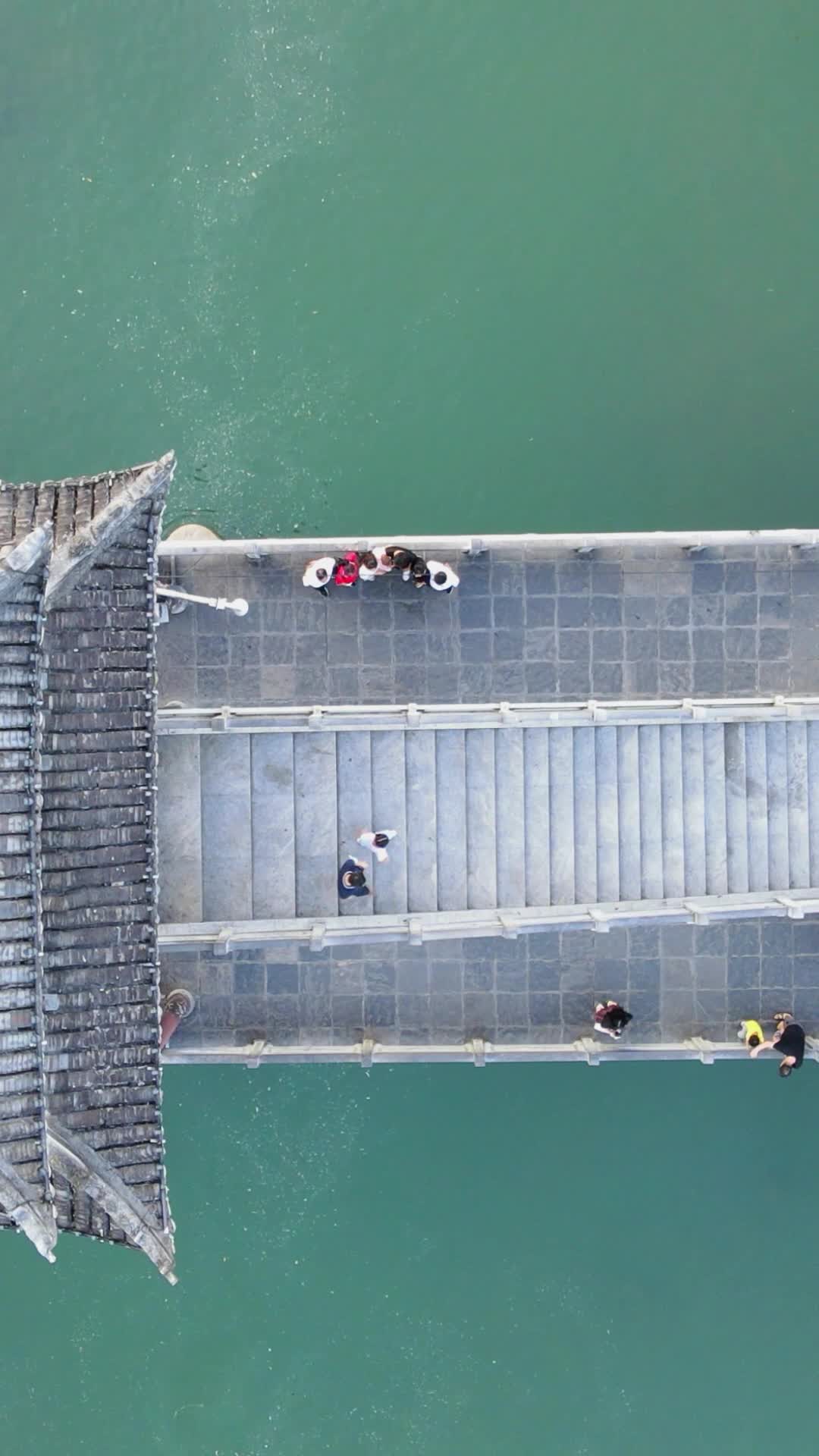 航拍湖南湘西凤凰古城雪桥俯拍视频的预览图