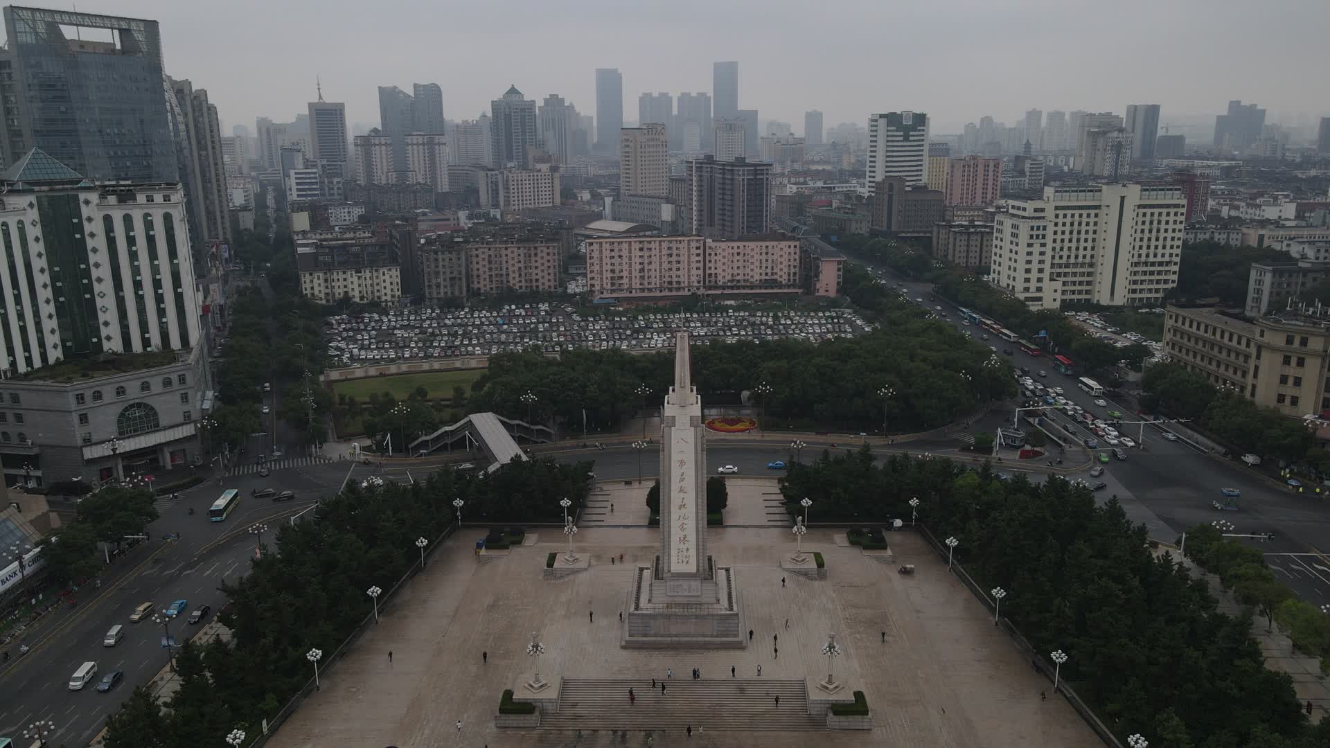 江西南昌八一纪念塔航拍视频的预览图