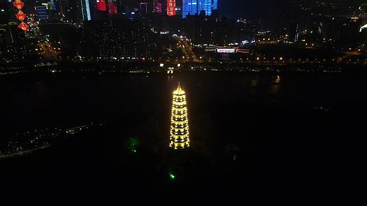 航拍广西南宁城市夜景视频的预览图