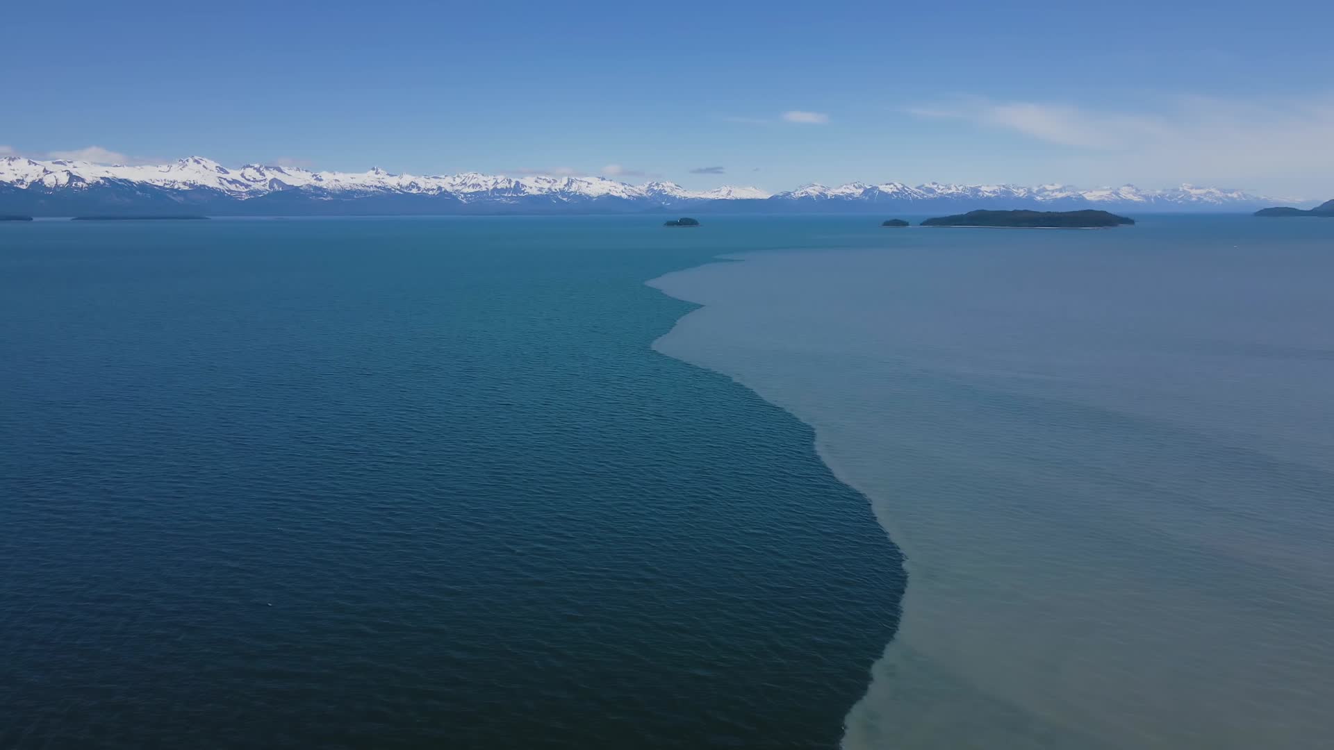 海水分界线海洋峰航拍视频的预览图