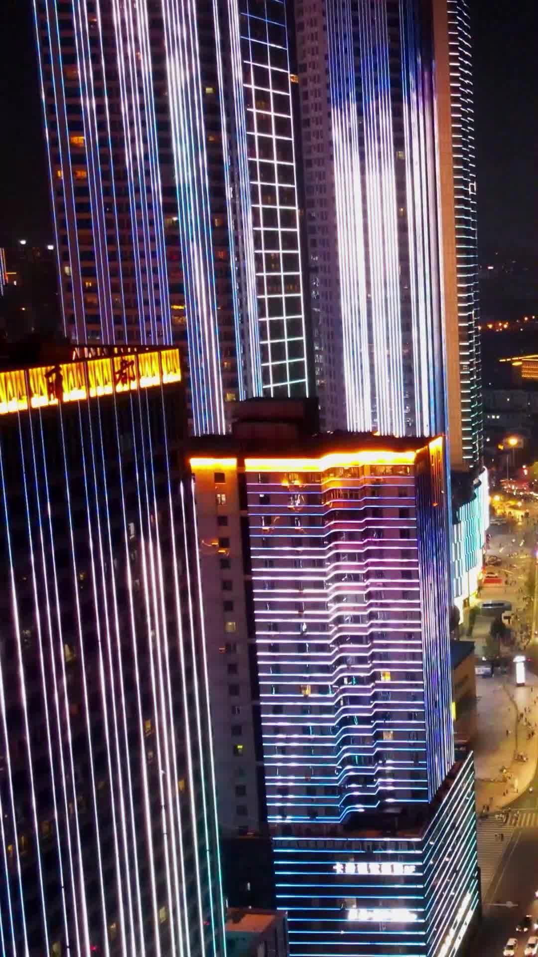航拍湖南长沙海信广场夜景视频的预览图