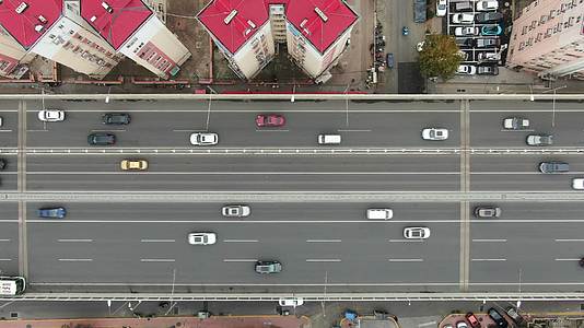 航拍青岛城市大道交通视频的预览图
