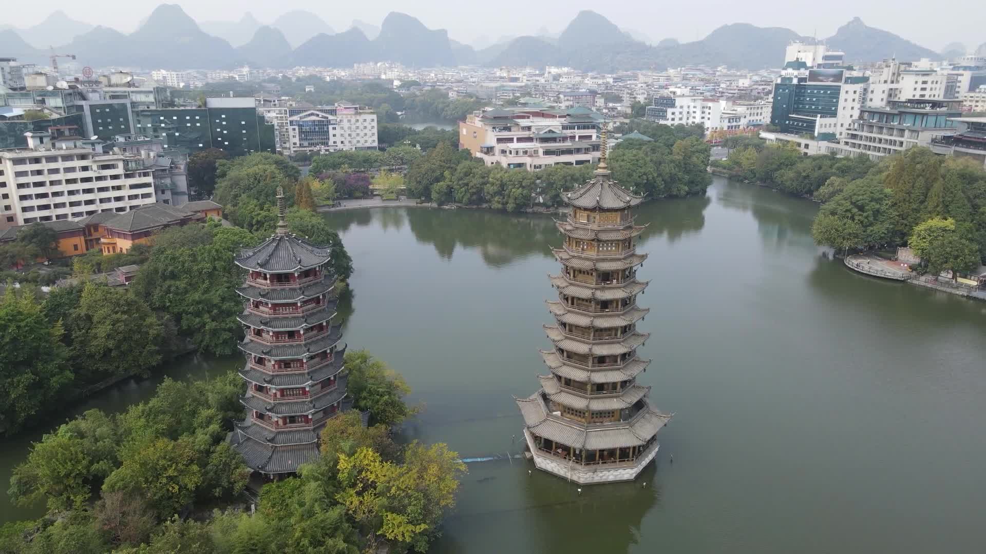 航拍广西桂林城市宣传片视频的预览图