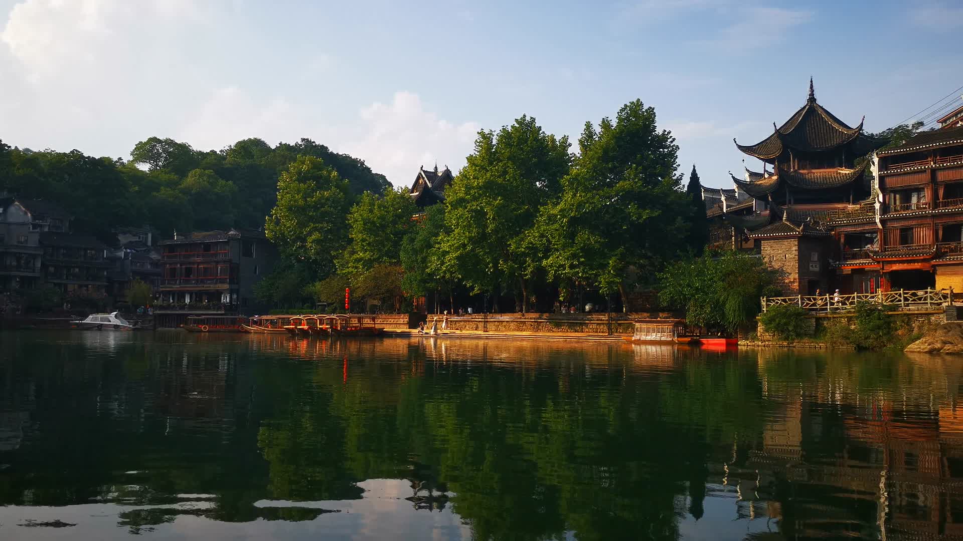 湖南湘西凤凰古城风光视频的预览图