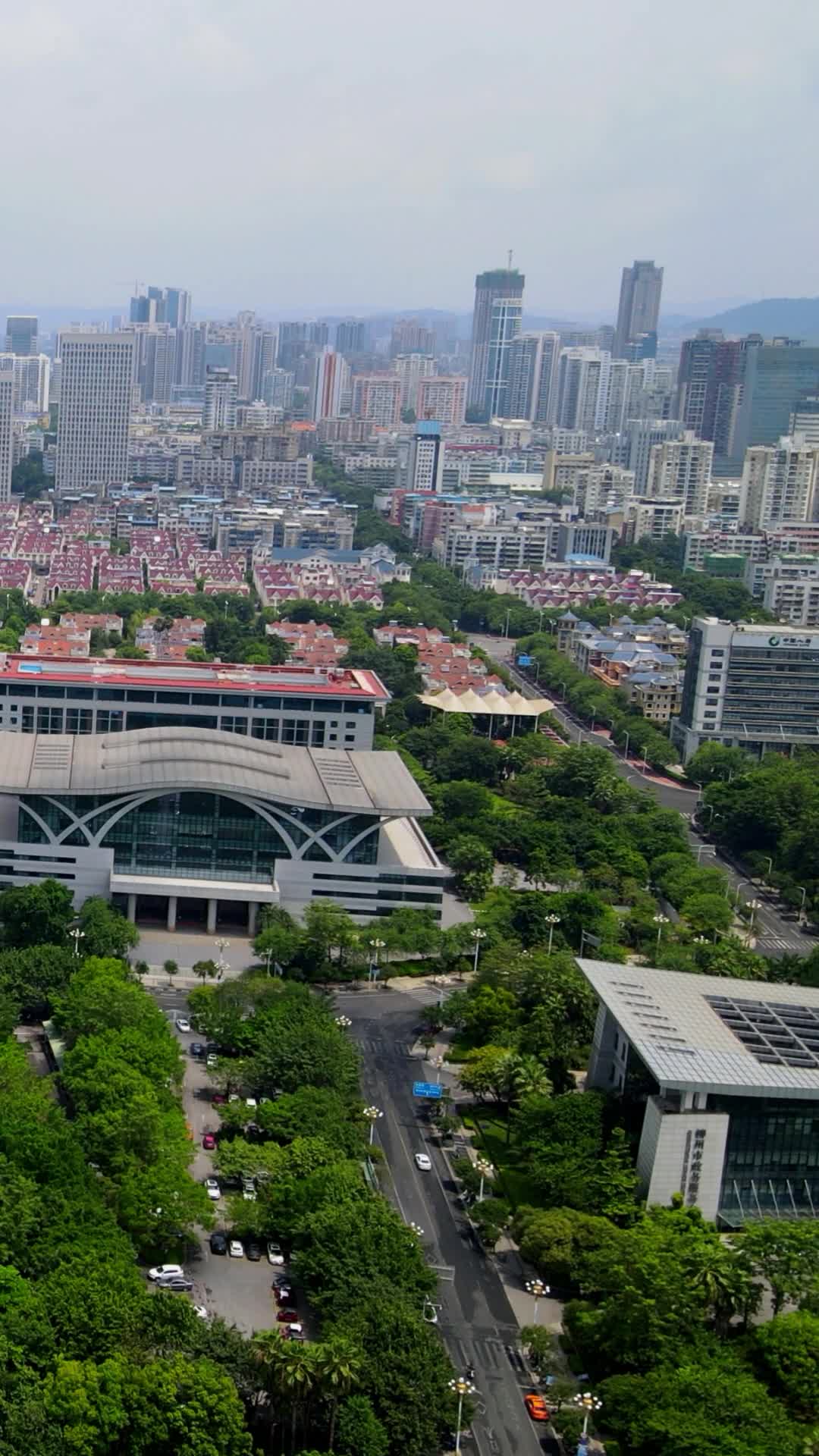 航拍广西柳州文昌会议中心视频的预览图