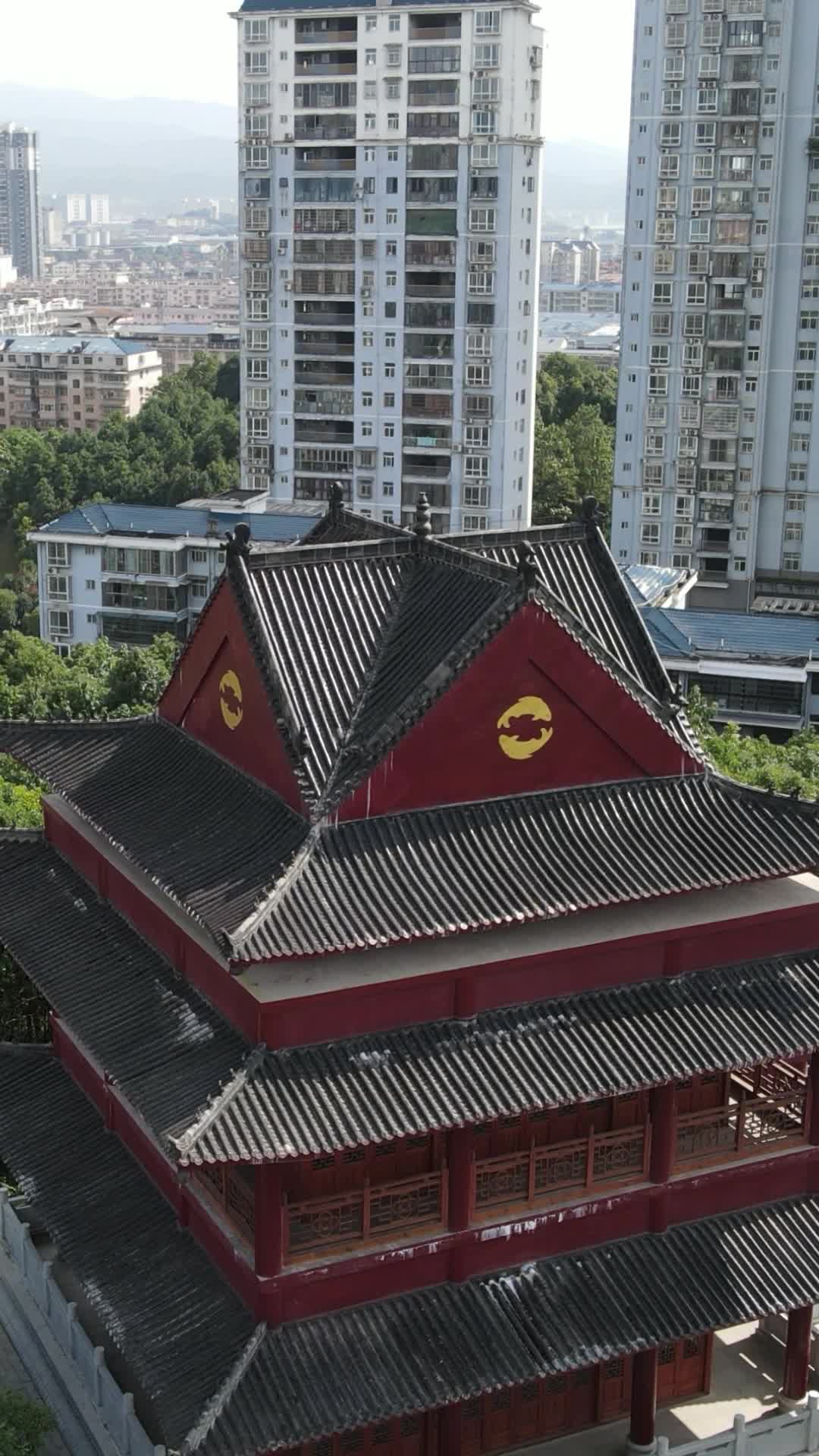 航拍湖南怀化舞阳公园古建筑视频的预览图