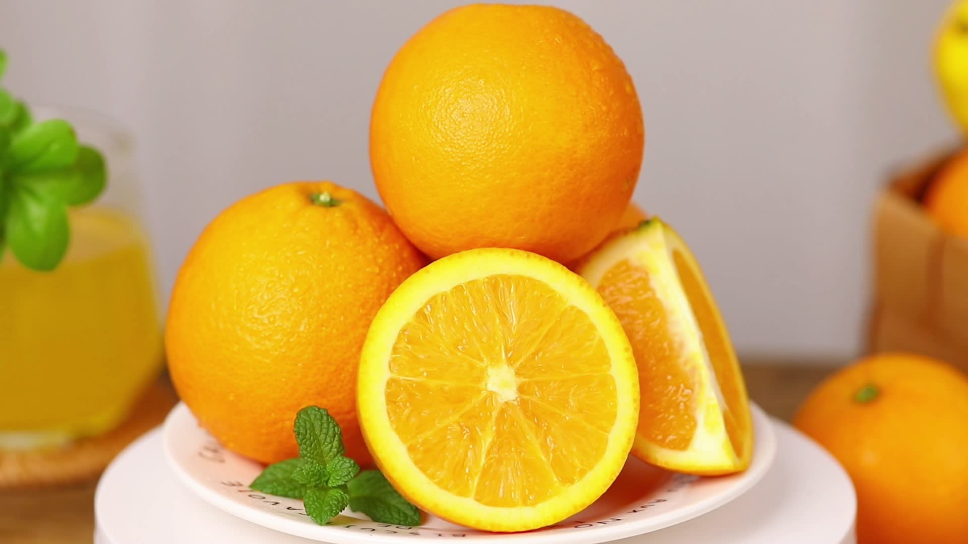 新鲜橙子视频的预览图