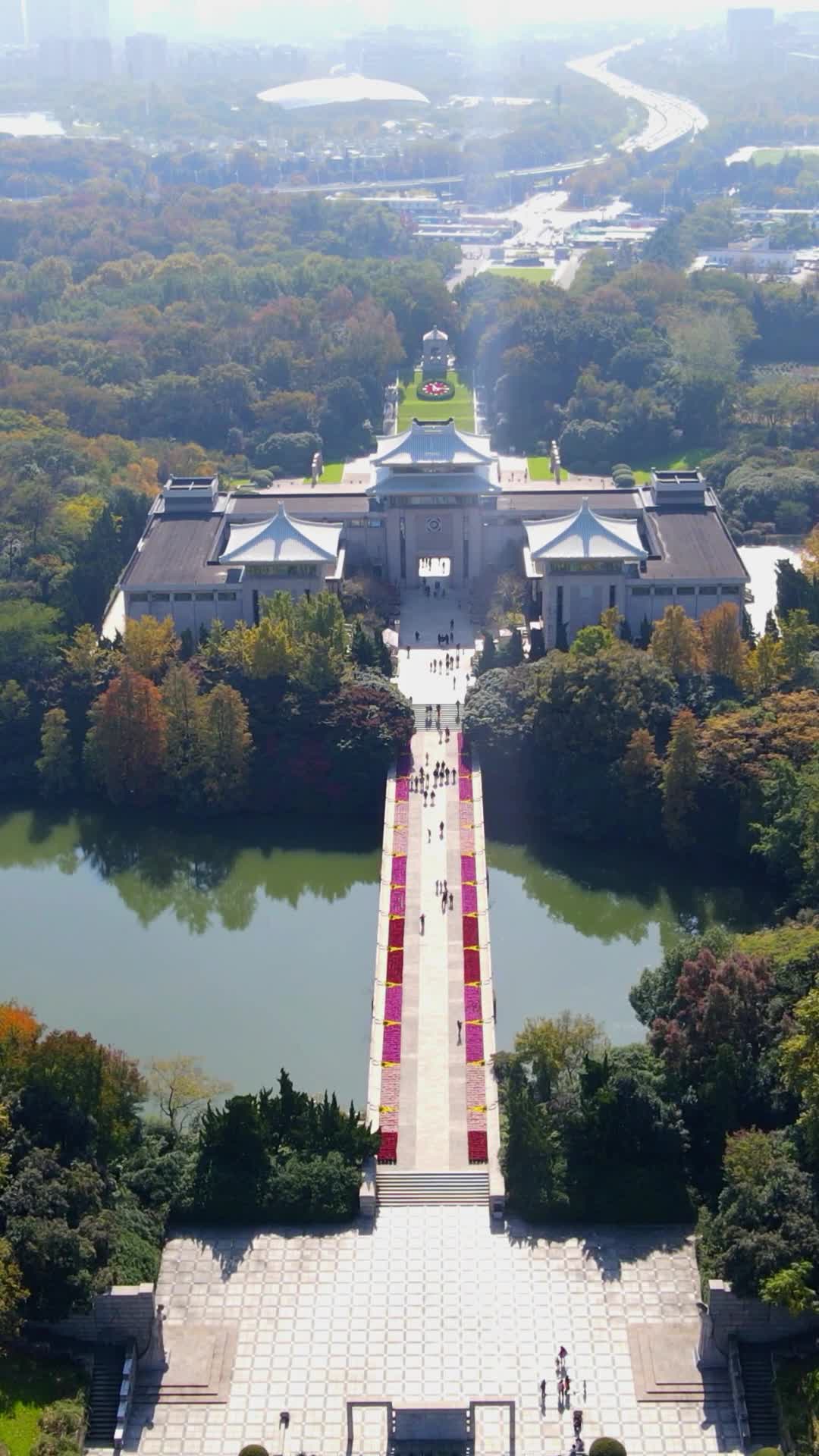 南京雨花台烈士陵园航拍空镜视频的预览图