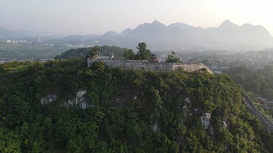 航拍贵州贵阳青岩古镇城墙视频的预览图