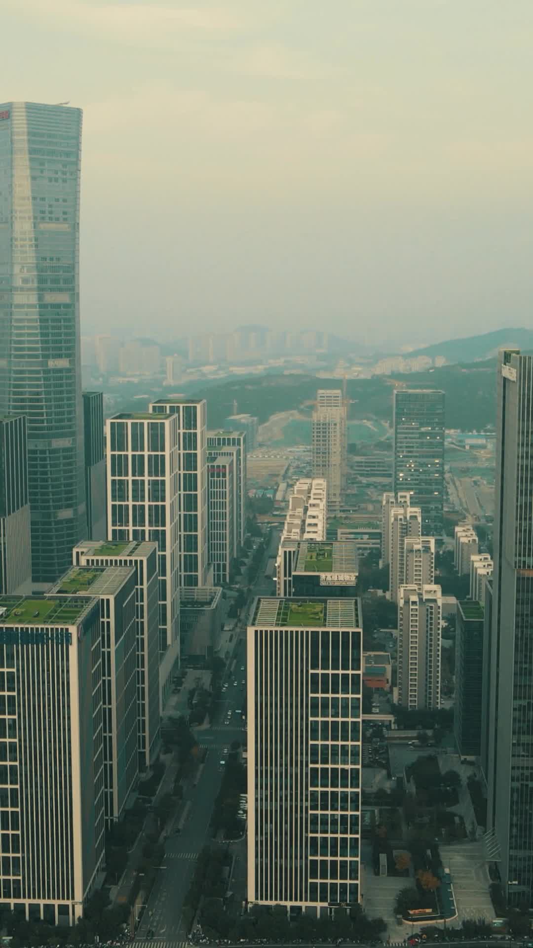 山东济南城市地标建筑竖屏航拍视频的预览图