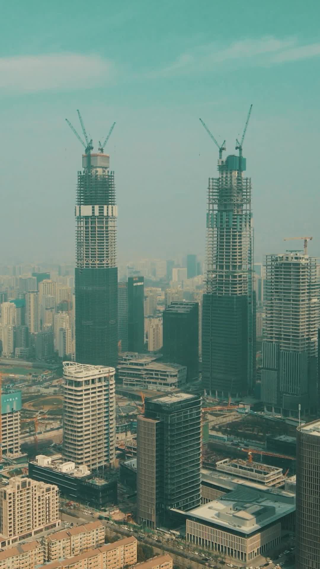 山东济南城市地标建筑竖屏航拍视频的预览图