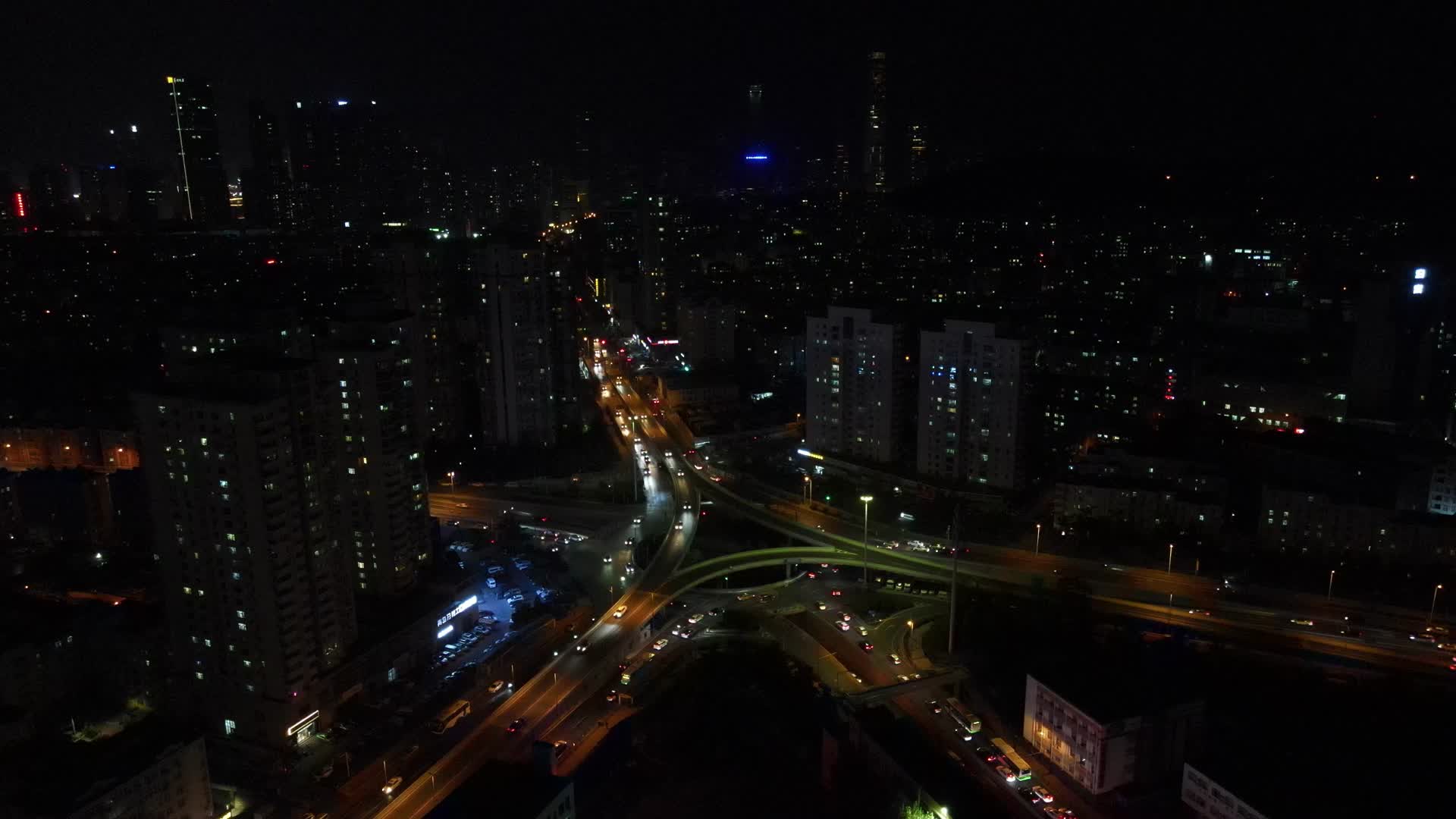 航拍山东青岛城市夜景视频的预览图