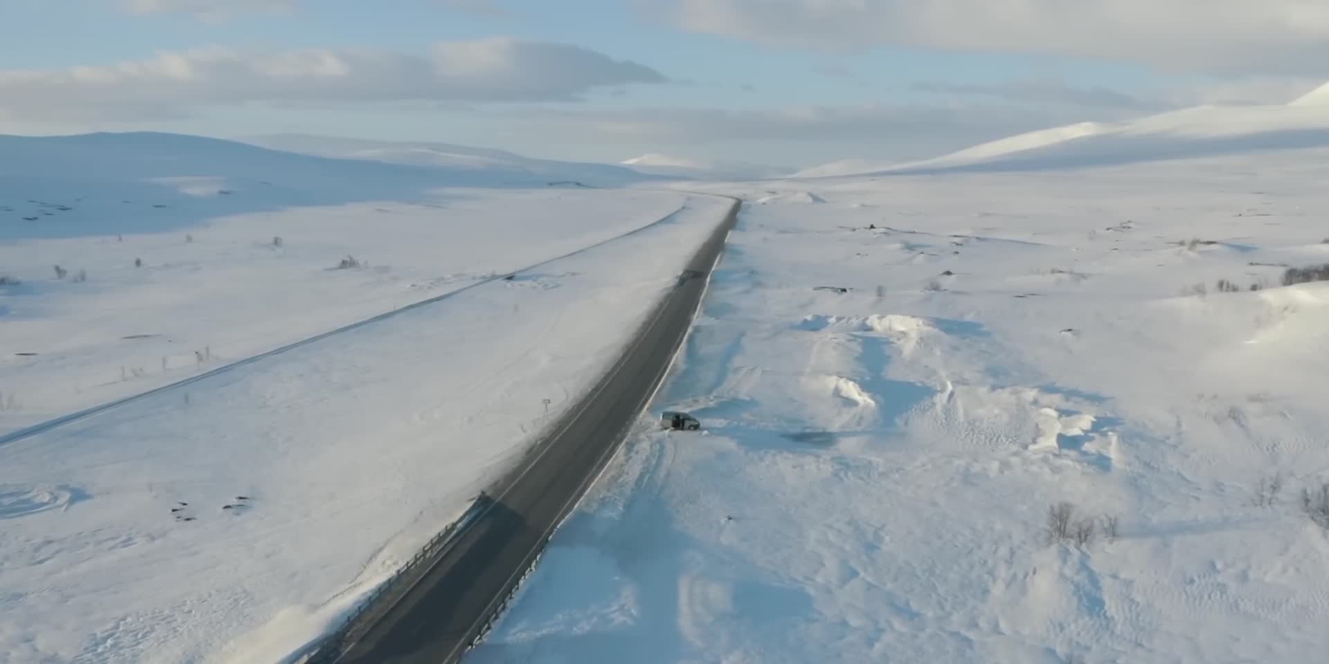 冰原雪地日出航拍视频的预览图