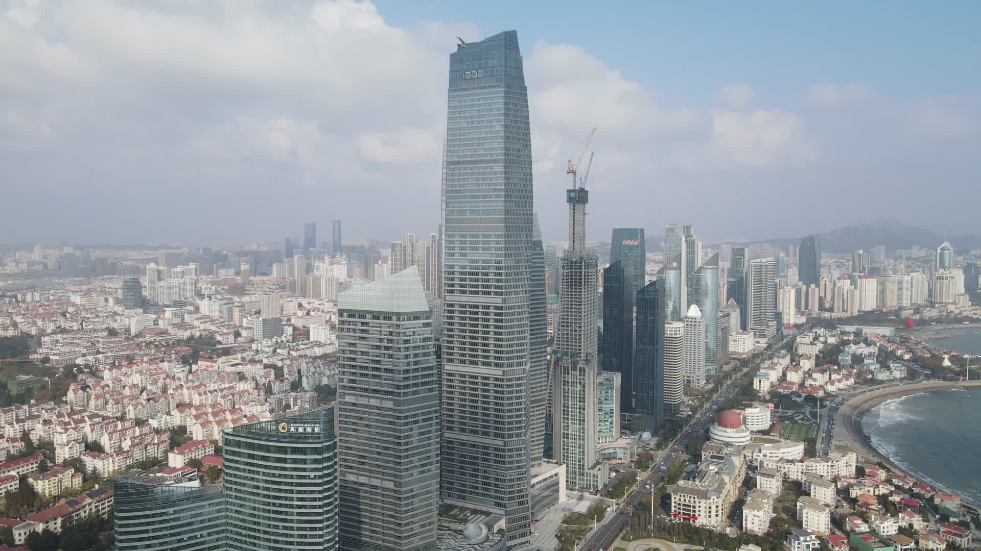 山东青岛城市天际线航拍视频的预览图
