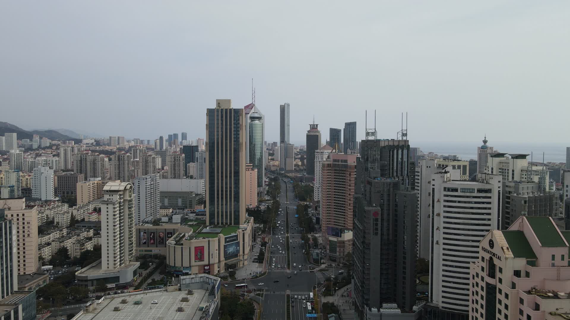 青岛城市交通高楼建筑航拍视频的预览图