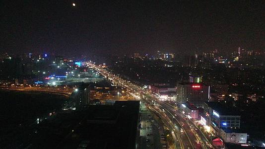航拍山东济南城市夜景灯光视频的预览图