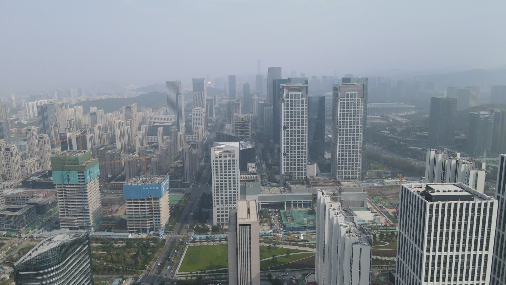 航拍山东济南新城城市宣传片视频的预览图