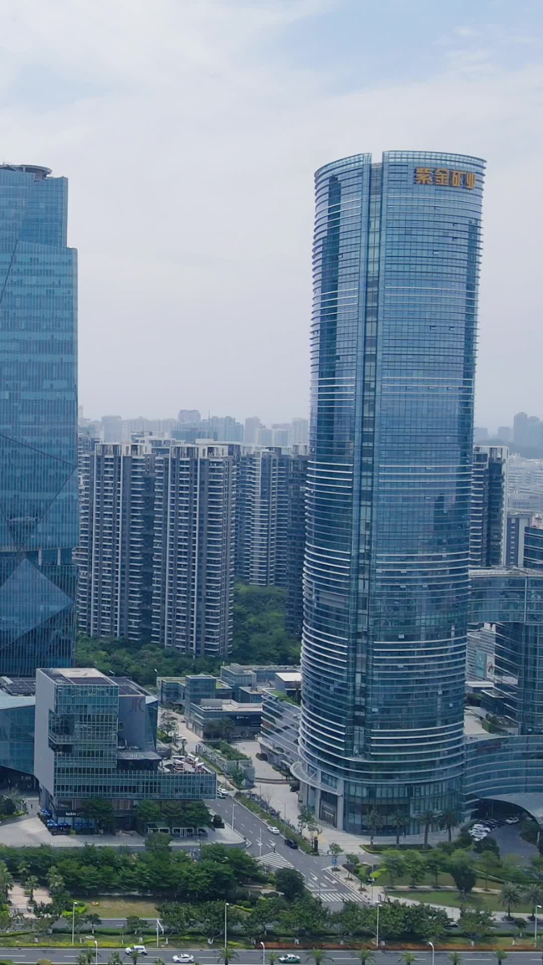 福建厦门城市风光竖屏航拍视频的预览图