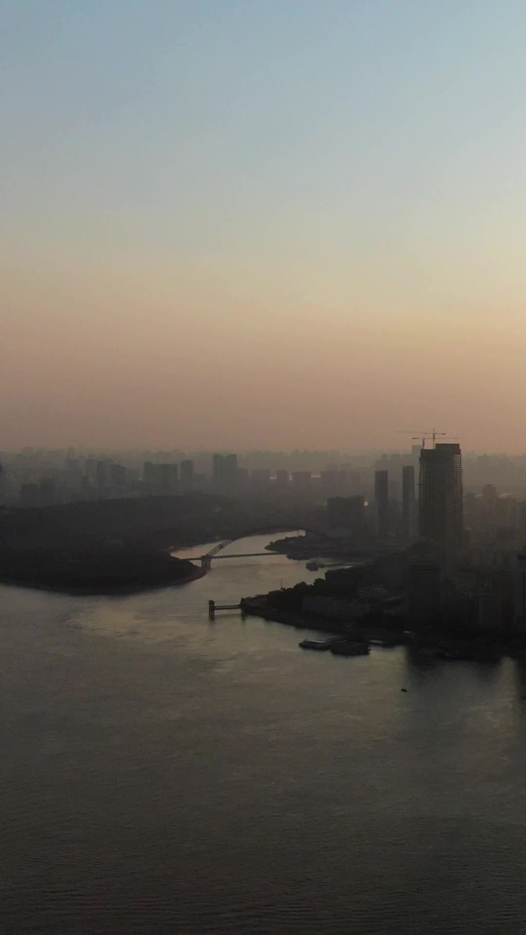 航拍湖北武汉汉江汉口城市视频的预览图