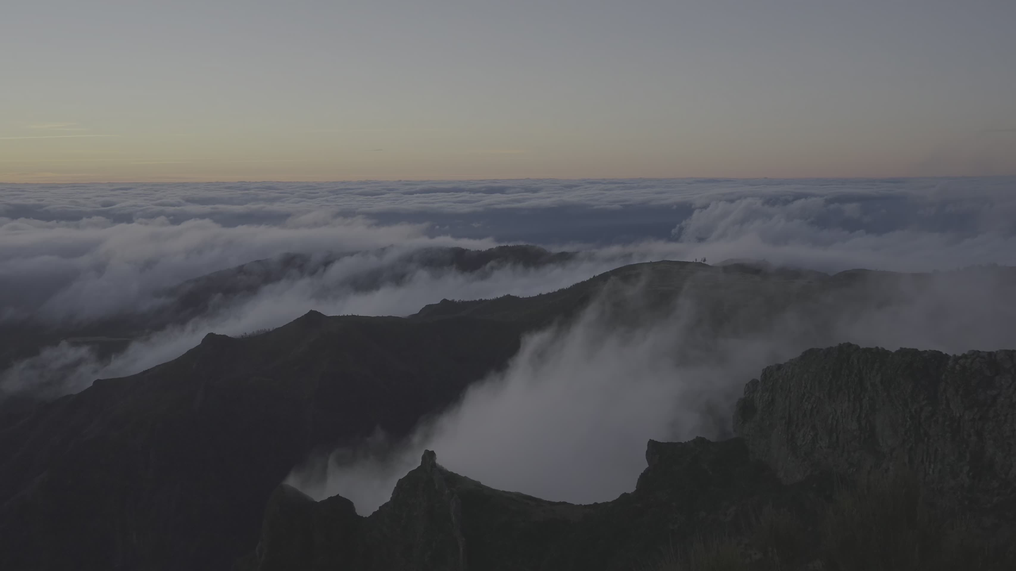 日出云海群山云雾视频的预览图