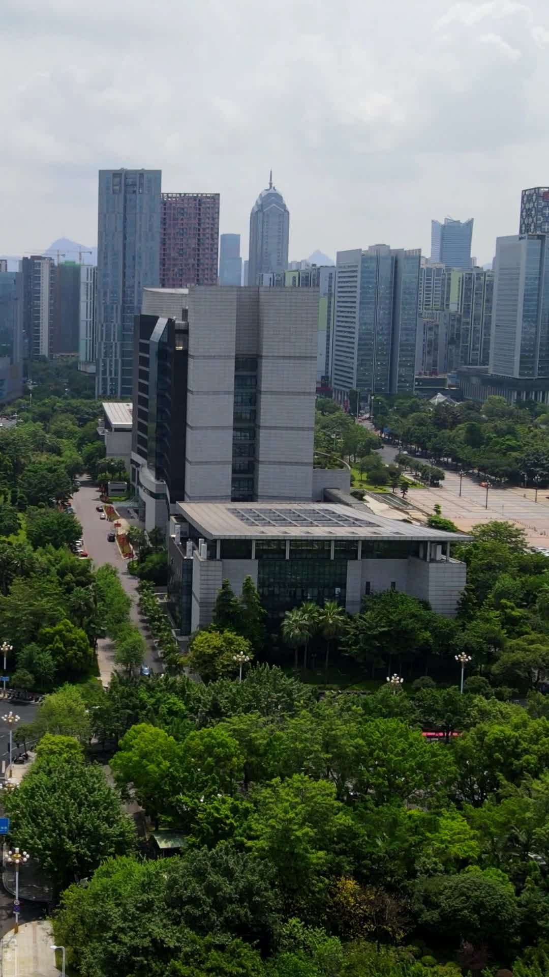 航拍广西柳州市民广场文昌会议中心视频的预览图