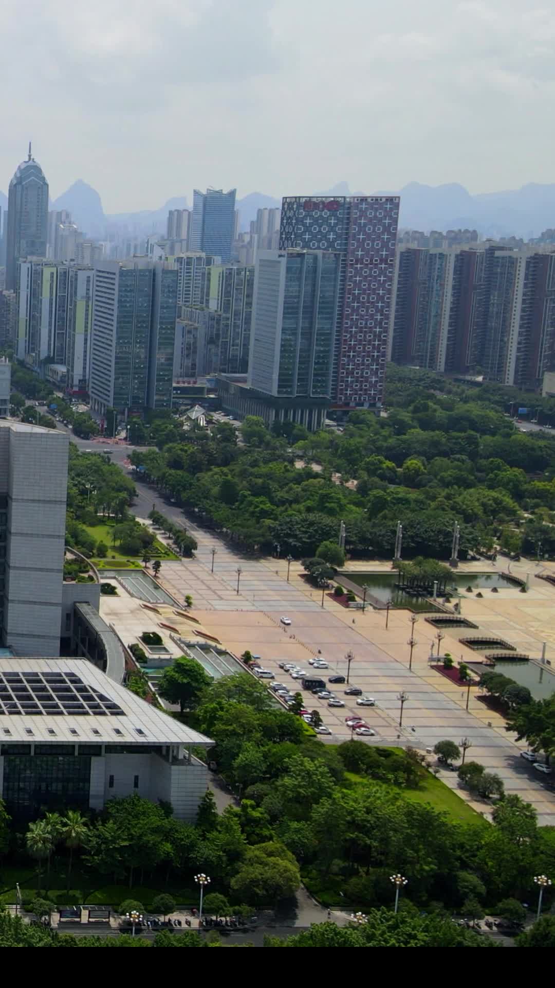 航拍广西柳州市民广场文昌会议中心视频的预览图