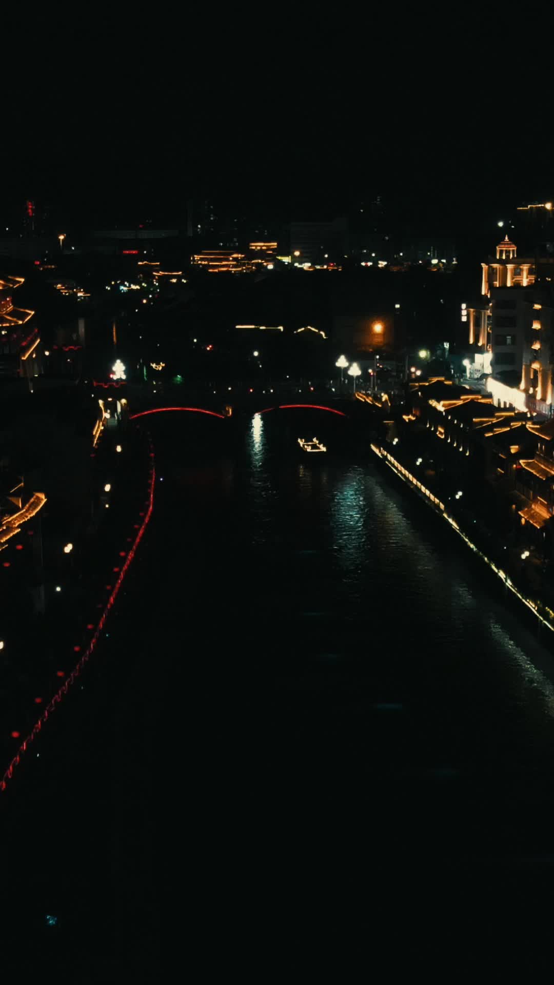 福建汀州古城夜景航拍视频的预览图