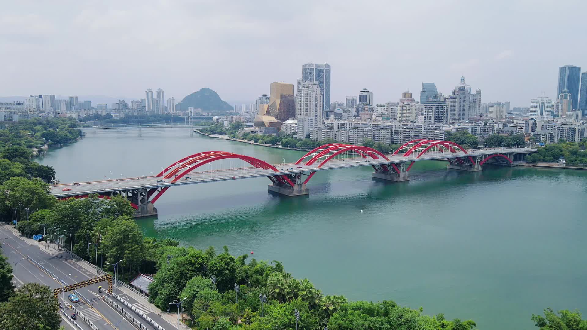 航拍广西柳州文惠桥视频的预览图