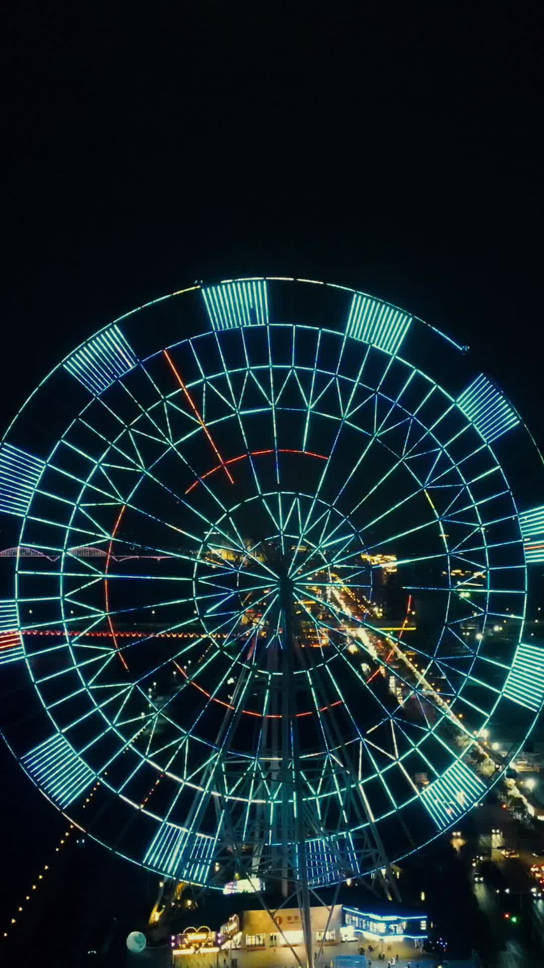江西南昌城市地标建筑城市夜景航拍视频的预览图
