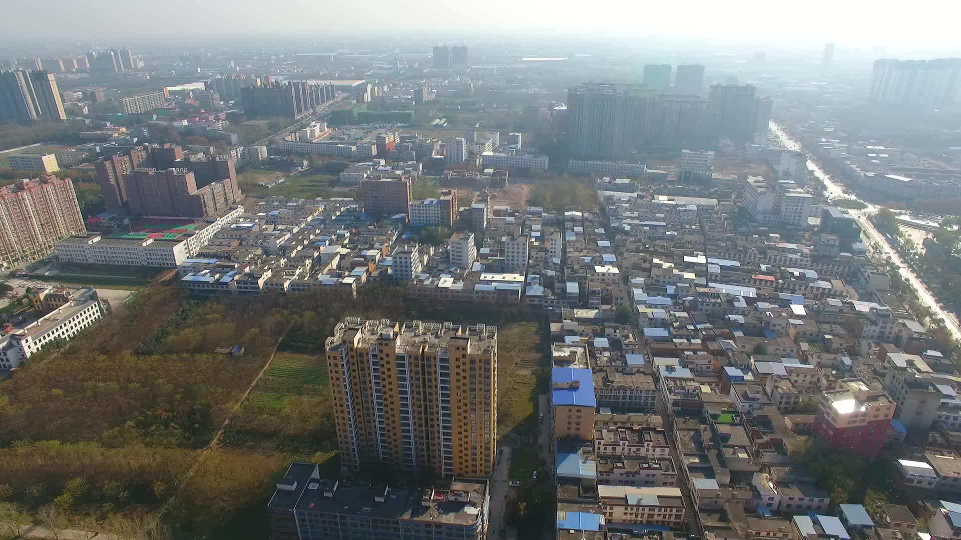 航拍安阳城区视频的预览图