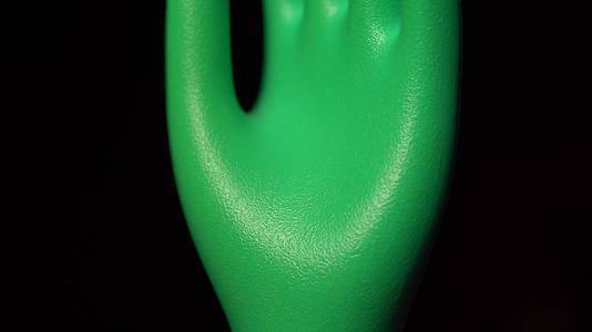 手套产品展示景别丰富彩色橡胶手套视频的预览图