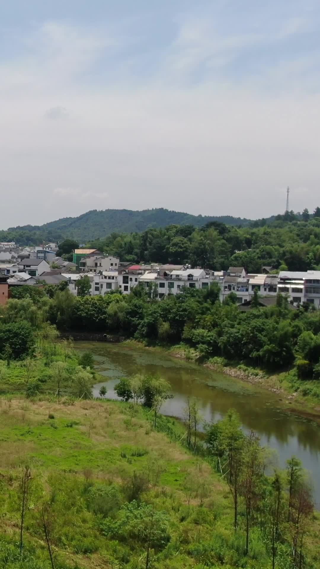 湖南长沙道林古城4A景区竖屏航拍视频的预览图