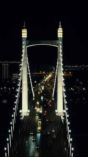 福建福州鼓山大桥夜景竖屏航拍视频的预览图