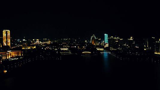 福建厦门城市夜景竖屏航拍视频的预览图