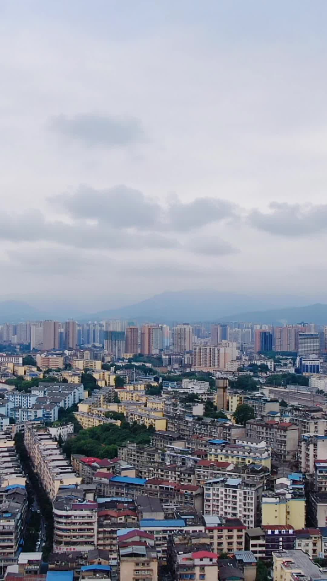 湖南怀化城市风光竖屏航拍视频的预览图